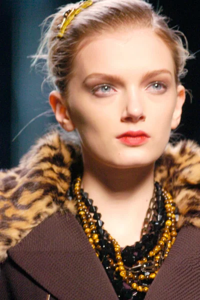 Look 17